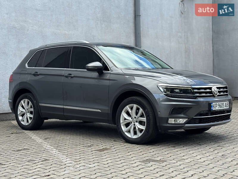 Внедорожник / Кроссовер Volkswagen Tiguan 2017 в Запорожье