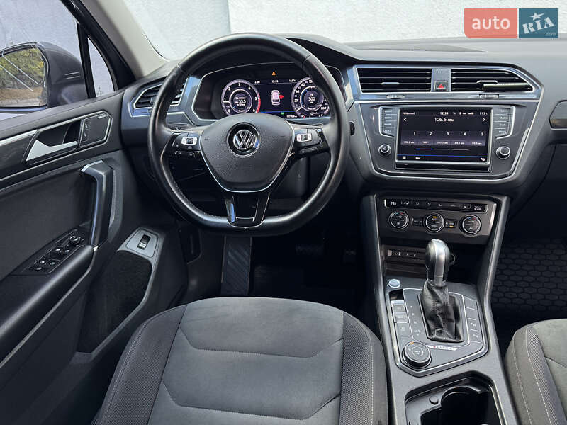 Внедорожник / Кроссовер Volkswagen Tiguan 2017 в Запорожье