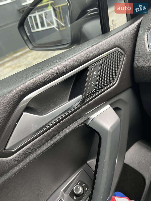 Внедорожник / Кроссовер Volkswagen Tiguan 2017 в Ахтырке фото 11 Внедорожник / Кроссовер Volkswagen Tiguan 2017 в Ахтырке