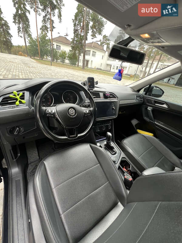 Внедорожник / Кроссовер Volkswagen Tiguan 2017 в Ахтырке фото 16 Внедорожник / Кроссовер Volkswagen Tiguan 2017 в Ахтырке