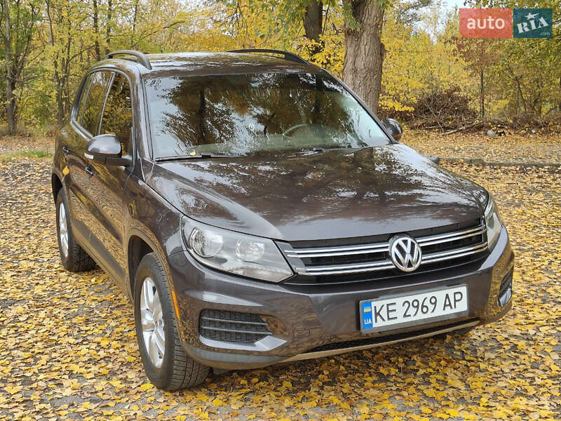 Внедорожник / Кроссовер Volkswagen Tiguan 2016 в Кривом Роге