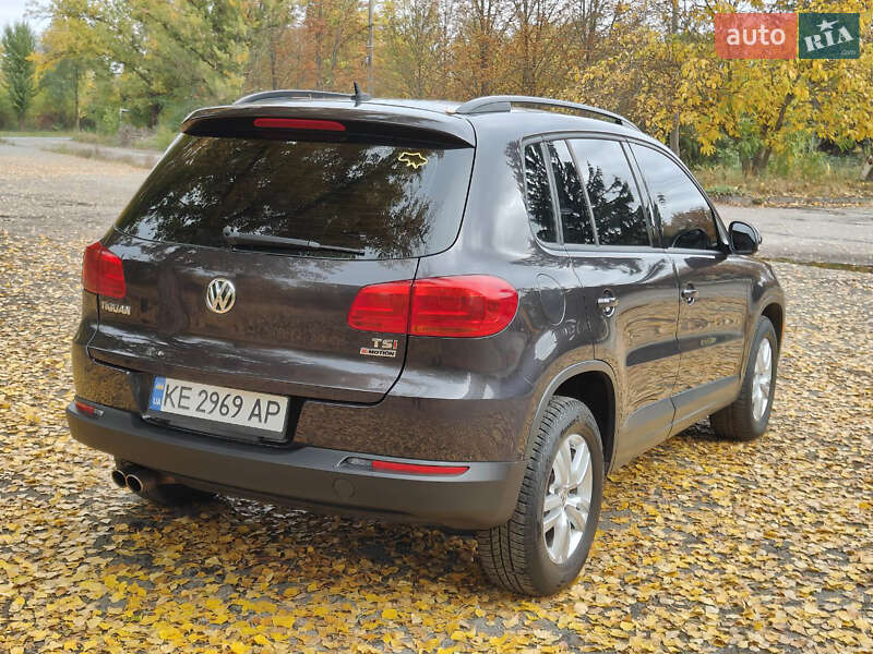 Внедорожник / Кроссовер Volkswagen Tiguan 2016 в Кривом Роге