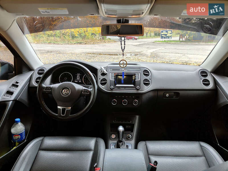 Внедорожник / Кроссовер Volkswagen Tiguan 2016 в Кривом Роге