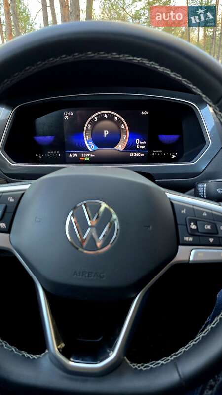 Внедорожник / Кроссовер Volkswagen Tiguan 2023 в Изюме