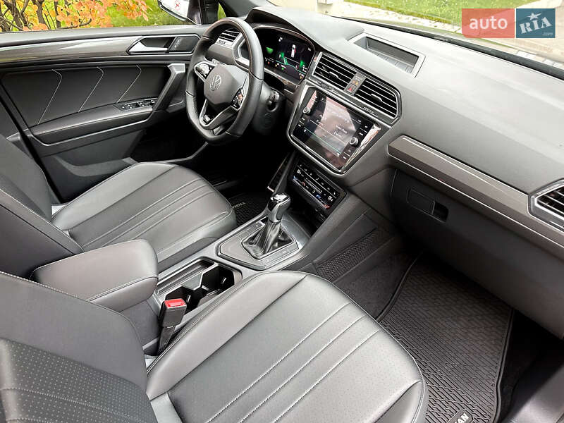 Внедорожник / Кроссовер Volkswagen Tiguan 2024 в Киеве
