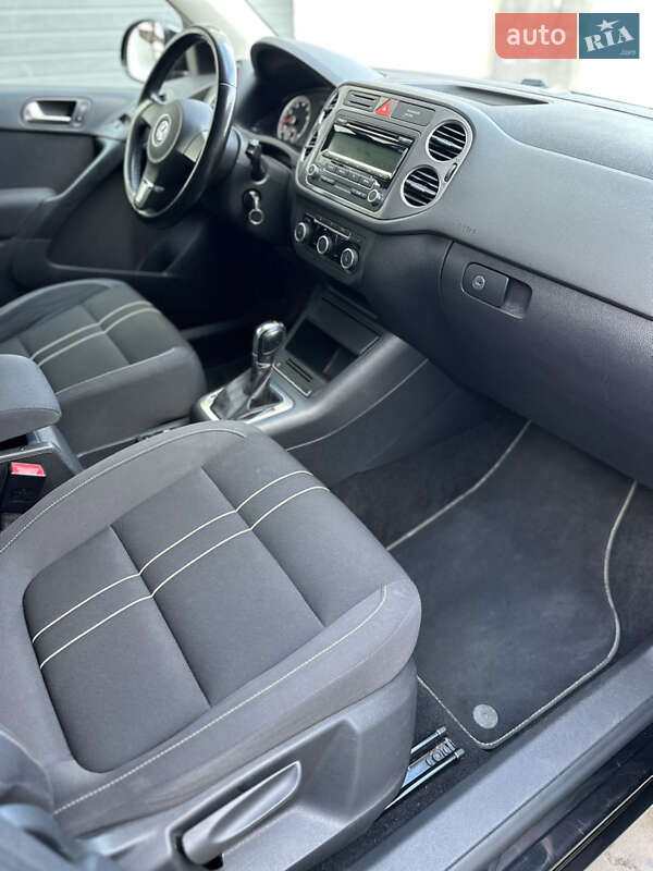 Внедорожник / Кроссовер Volkswagen Tiguan 2011 в Луцке фото 14 Внедорожник / Кроссовер Volkswagen Tiguan 2011 в Луцке