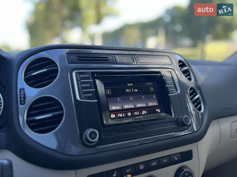 Внедорожник / Кроссовер Volkswagen Tiguan 2015 в Умани