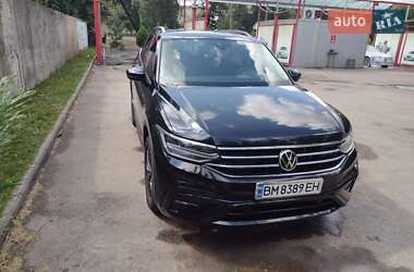 Внедорожник / Кроссовер Volkswagen Tiguan 2021 в Конотопе