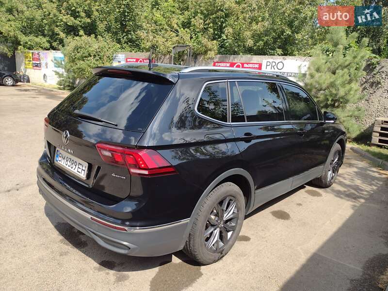 Внедорожник / Кроссовер Volkswagen Tiguan 2021 в Конотопе