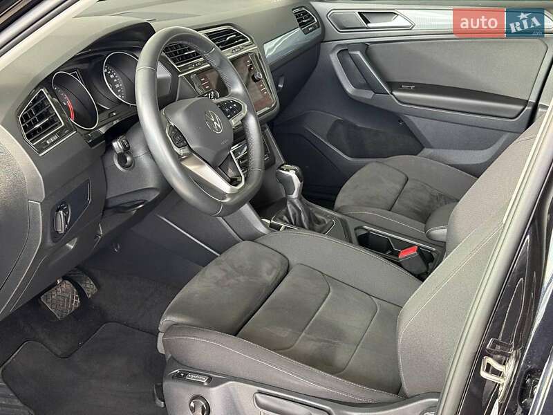 Внедорожник / Кроссовер Volkswagen Tiguan 2021 в Одессе