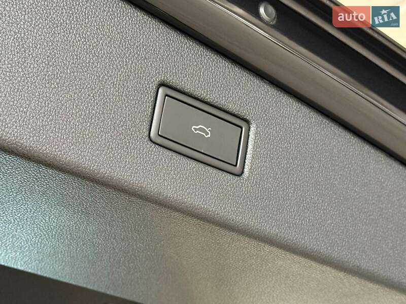 Внедорожник / Кроссовер Volkswagen Tiguan 2021 в Одессе