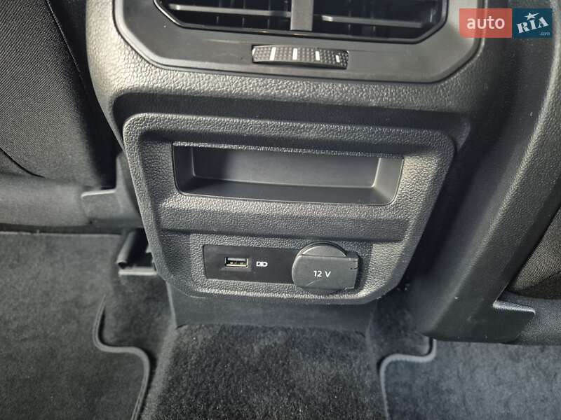 Позашляховик / Кросовер Volkswagen Tiguan 2019 в Стрию