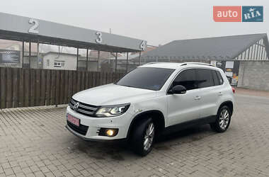 Внедорожник / Кроссовер Volkswagen Tiguan 2014 в 