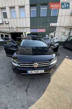 Внедорожник / Кроссовер Volkswagen Tiguan 2021 в Днепре