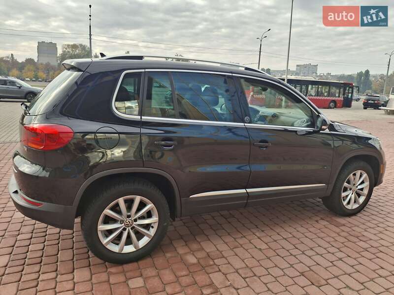 Внедорожник / Кроссовер Volkswagen Tiguan 2017 в Харькове