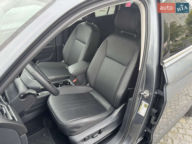 Позашляховик / Кросовер Volkswagen Tiguan 2024 в Львові