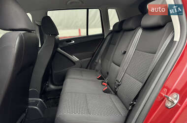Внедорожник / Кроссовер Volkswagen Tiguan 2008 в 