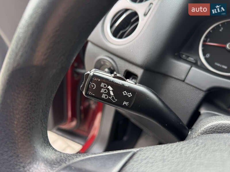 Внедорожник / Кроссовер Volkswagen Tiguan 2008 в Киеве