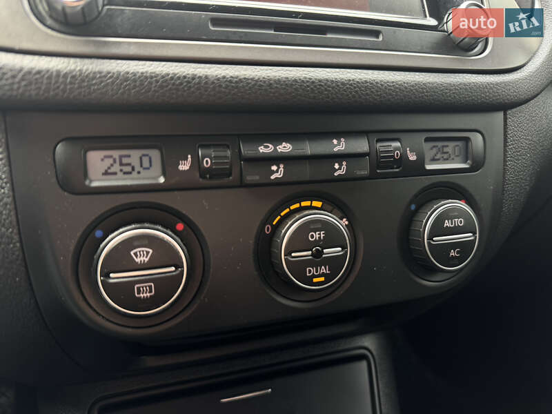 Внедорожник / Кроссовер Volkswagen Tiguan 2008 в Киеве