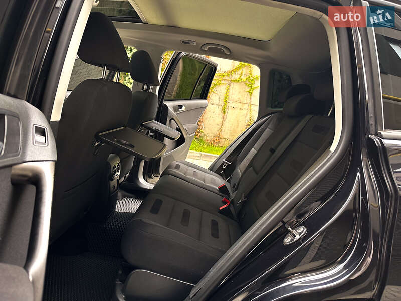 Позашляховик / Кросовер Volkswagen Tiguan 2009 в Хмельницькому