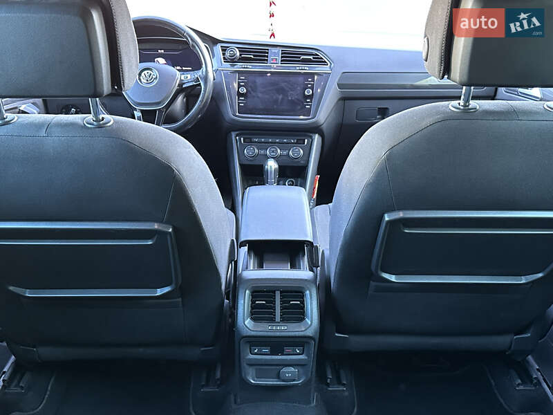 Внедорожник / Кроссовер Volkswagen Tiguan 2017 в Киеве
