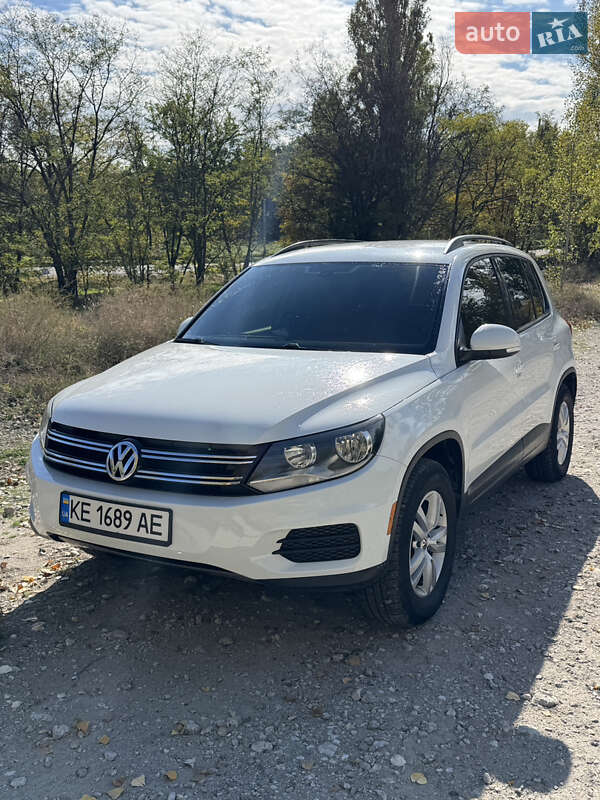Позашляховик / Кросовер Volkswagen Tiguan 2017 в Кам'янському