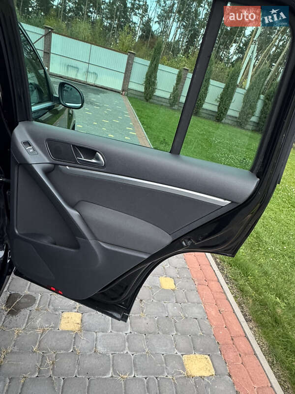 Внедорожник / Кроссовер Volkswagen Tiguan 2013 в Киеве фото 25 Внедорожник / Кроссовер Volkswagen Tiguan 2013 в Киеве