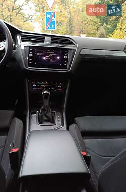 Позашляховик / Кросовер Volkswagen Tiguan 2022 в  фото 51 Позашляховик / Кросовер Volkswagen Tiguan 2022 в