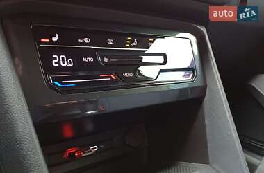 Позашляховик / Кросовер Volkswagen Tiguan 2022 в  фото 74 Позашляховик / Кросовер Volkswagen Tiguan 2022 в