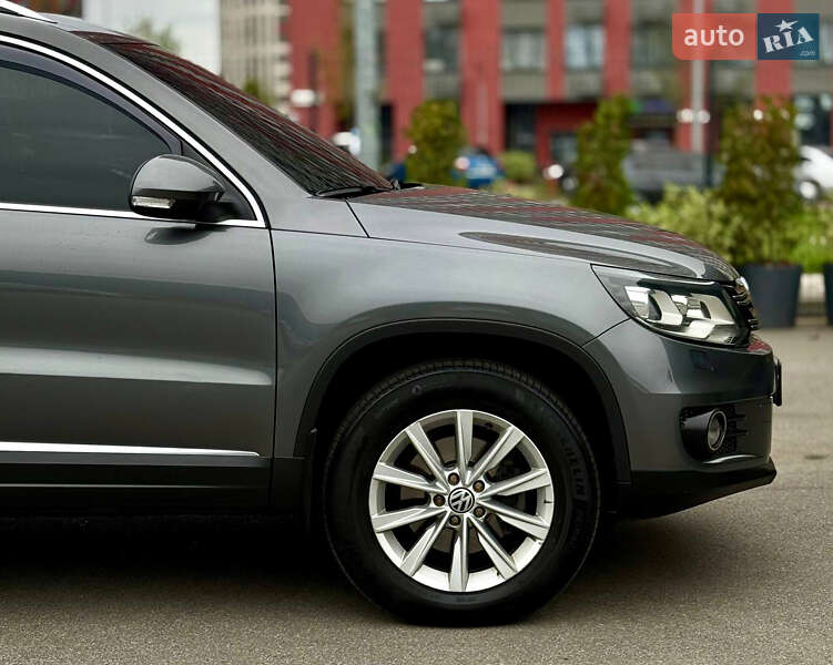 Внедорожник / Кроссовер Volkswagen Tiguan 2012 в Киеве фото 12 Внедорожник / Кроссовер Volkswagen Tiguan 2012 в Киеве