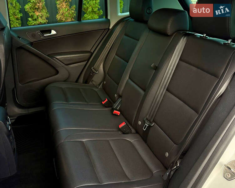 Позашляховик / Кросовер Volkswagen Tiguan 2016 в Києві