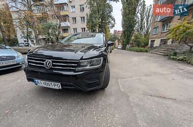 Внедорожник / Кроссовер Volkswagen Tiguan 2019 в Гатном