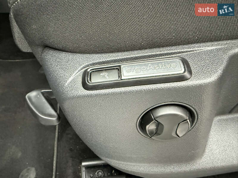 Внедорожник / Кроссовер Volkswagen Tiguan 2022 в Трускавце фото 52 Внедорожник / Кроссовер Volkswagen Tiguan 2022 в Трускавце