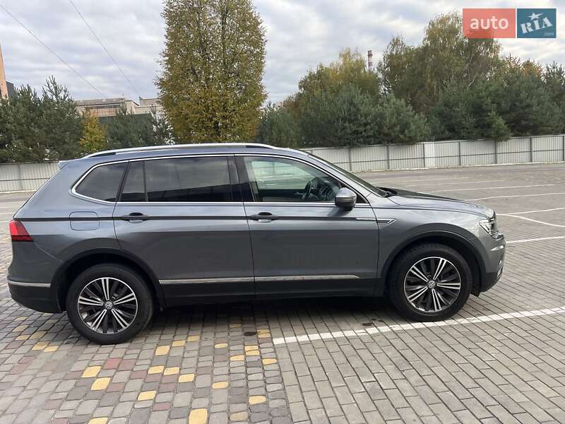 Внедорожник / Кроссовер Volkswagen Tiguan 2018 в Луцке фото 75 Внедорожник / Кроссовер Volkswagen Tiguan 2018 в Луцке