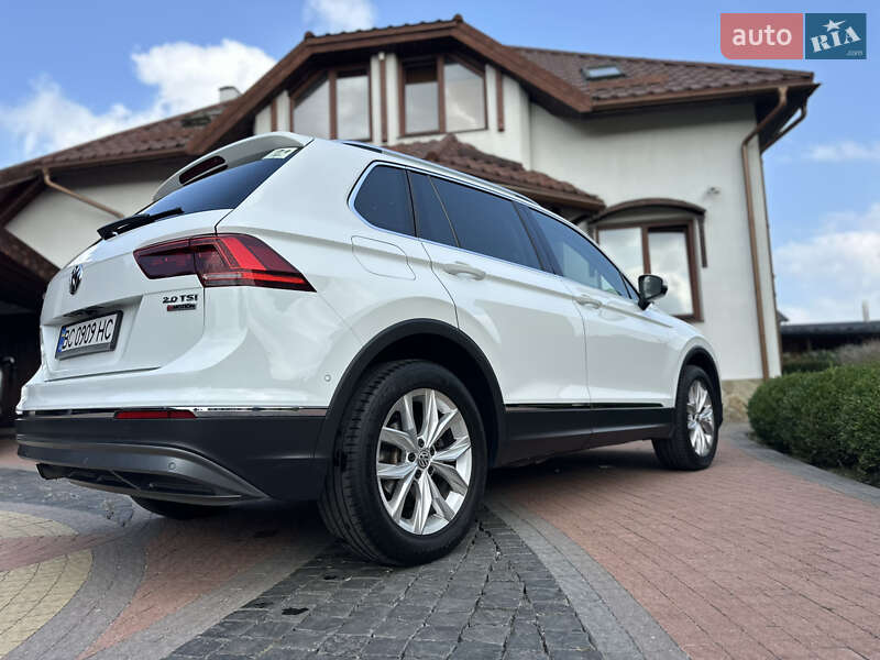 Внедорожник / Кроссовер Volkswagen Tiguan 2017 в Львове