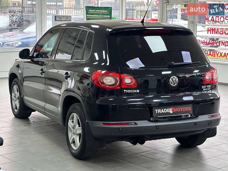 Внедорожник / Кроссовер Volkswagen Tiguan 2010 в Киеве