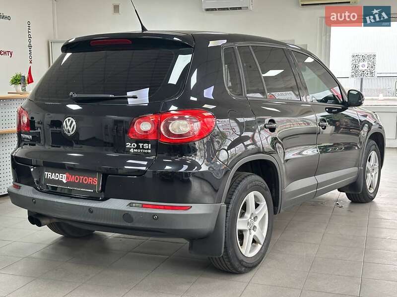 Внедорожник / Кроссовер Volkswagen Tiguan 2010 в Киеве