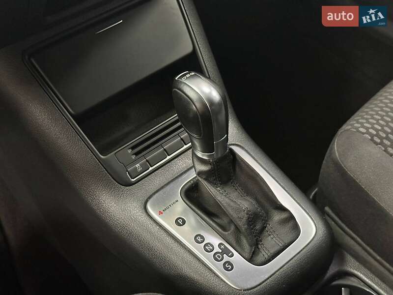 Внедорожник / Кроссовер Volkswagen Tiguan 2010 в Киеве