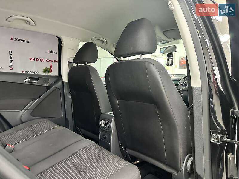 Внедорожник / Кроссовер Volkswagen Tiguan 2010 в Киеве
