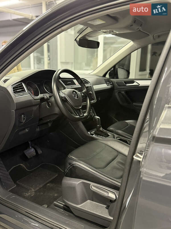 Позашляховик / Кросовер Volkswagen Tiguan 2018 в Києві фото 7 Позашляховик / Кросовер Volkswagen Tiguan 2018 в Києві
