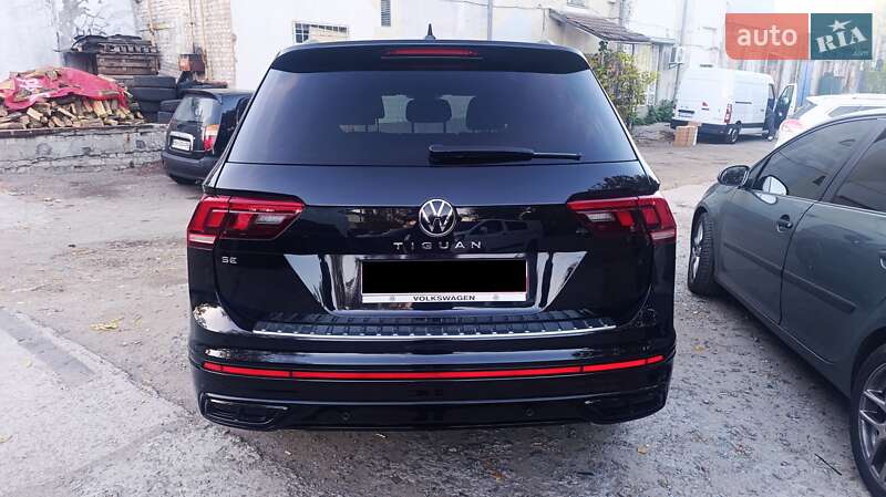 Внедорожник / Кроссовер Volkswagen Tiguan 2023 в Днепре