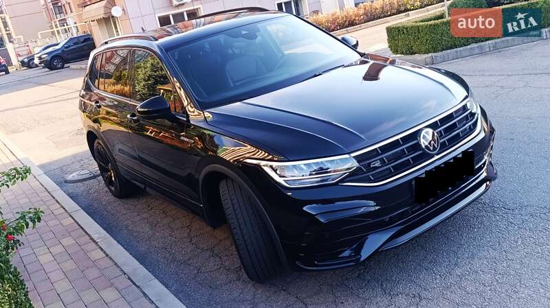 Внедорожник / Кроссовер Volkswagen Tiguan 2023 в Днепре