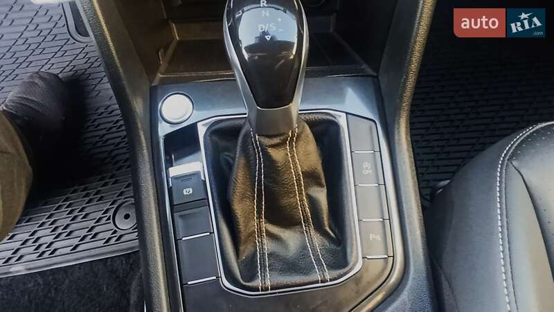 Внедорожник / Кроссовер Volkswagen Tiguan 2023 в Днепре
