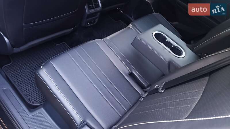 Внедорожник / Кроссовер Volkswagen Tiguan 2023 в Днепре