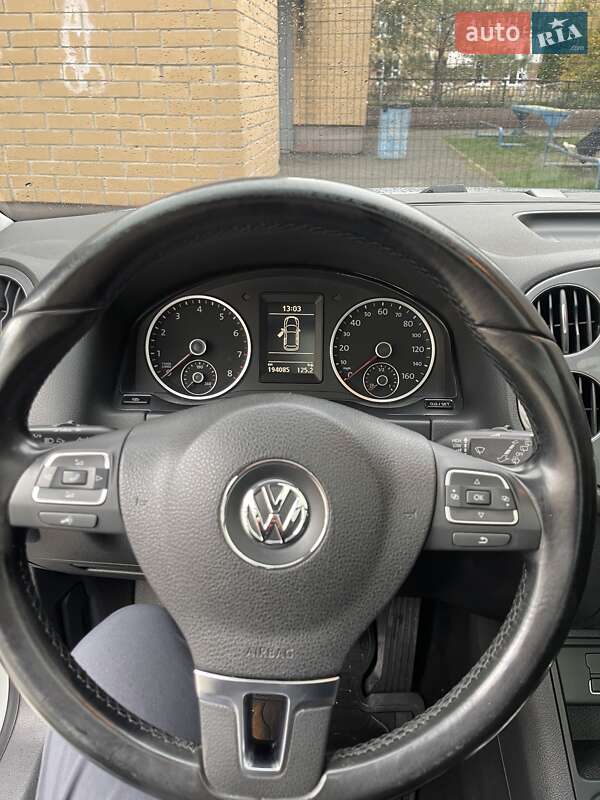 Внедорожник / Кроссовер Volkswagen Tiguan 2011 в Киеве