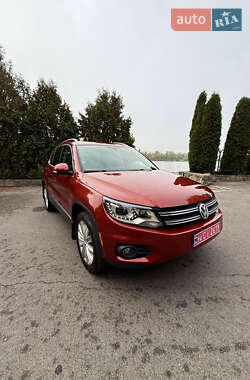 Внедорожник / Кроссовер Volkswagen Tiguan 2015 в Кропивницком