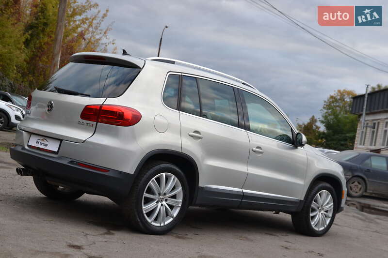 Внедорожник / Кроссовер Volkswagen Tiguan 2012 в Луцке