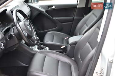 Внедорожник / Кроссовер Volkswagen Tiguan 2012 в 
