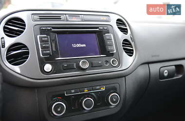 Внедорожник / Кроссовер Volkswagen Tiguan 2012 в 