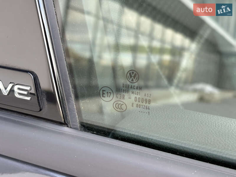 Позашляховик / Кросовер Volkswagen Tiguan 2021 в Львові фото 34 Позашляховик / Кросовер Volkswagen Tiguan 2021 в Львові